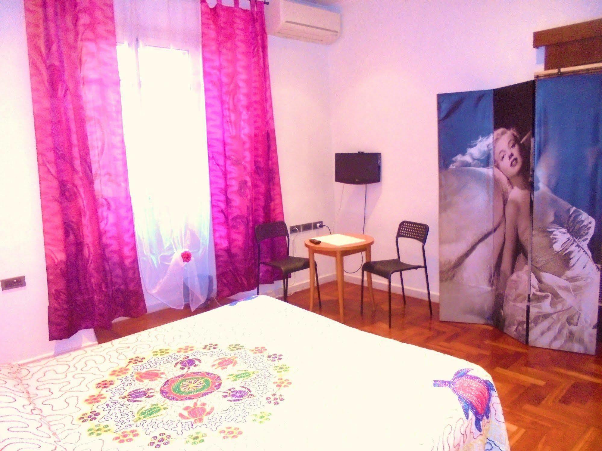 Max House Bed & Breakfast Roma Ngoại thất bức ảnh