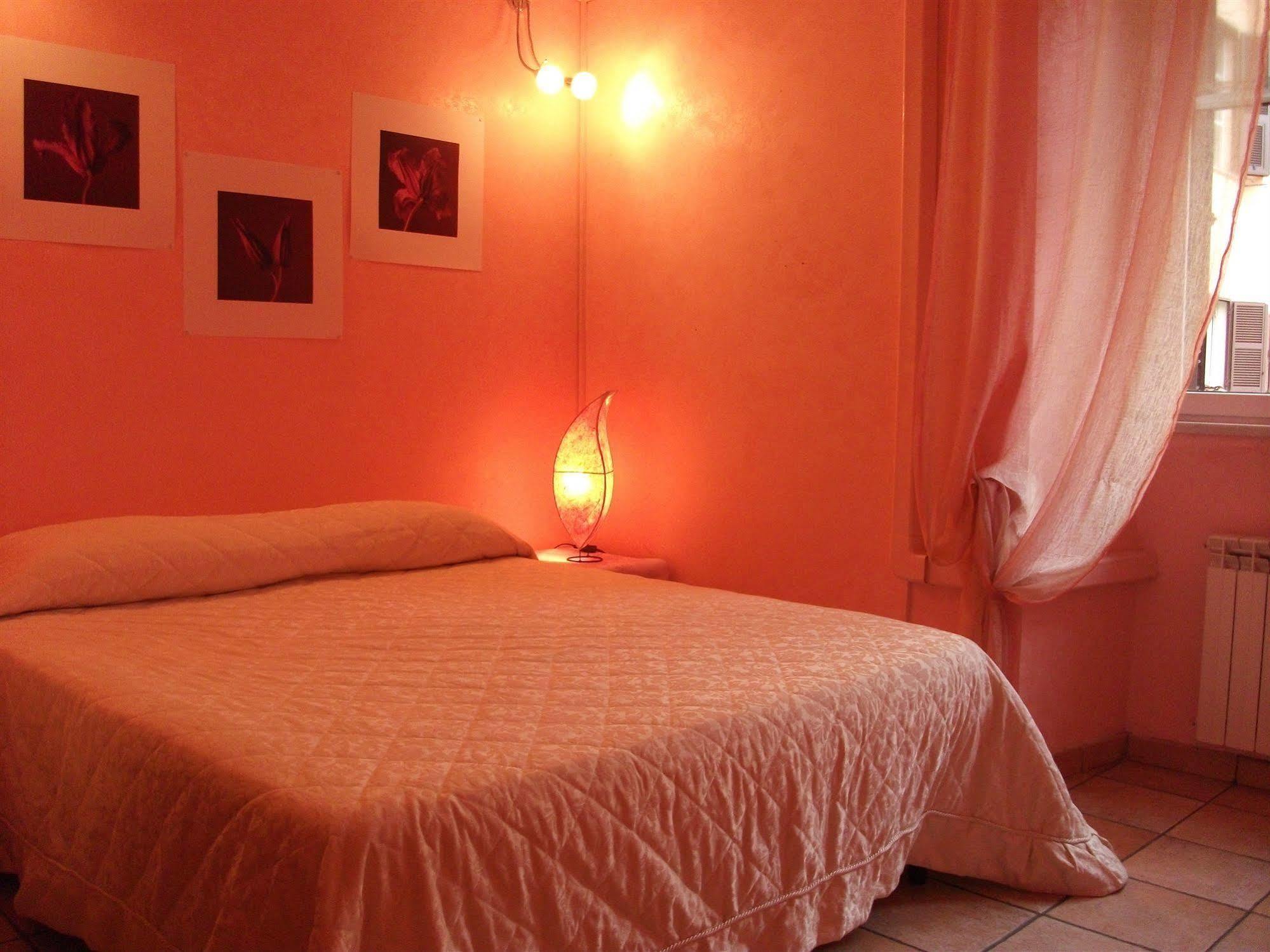 Max House Bed & Breakfast Roma Ngoại thất bức ảnh