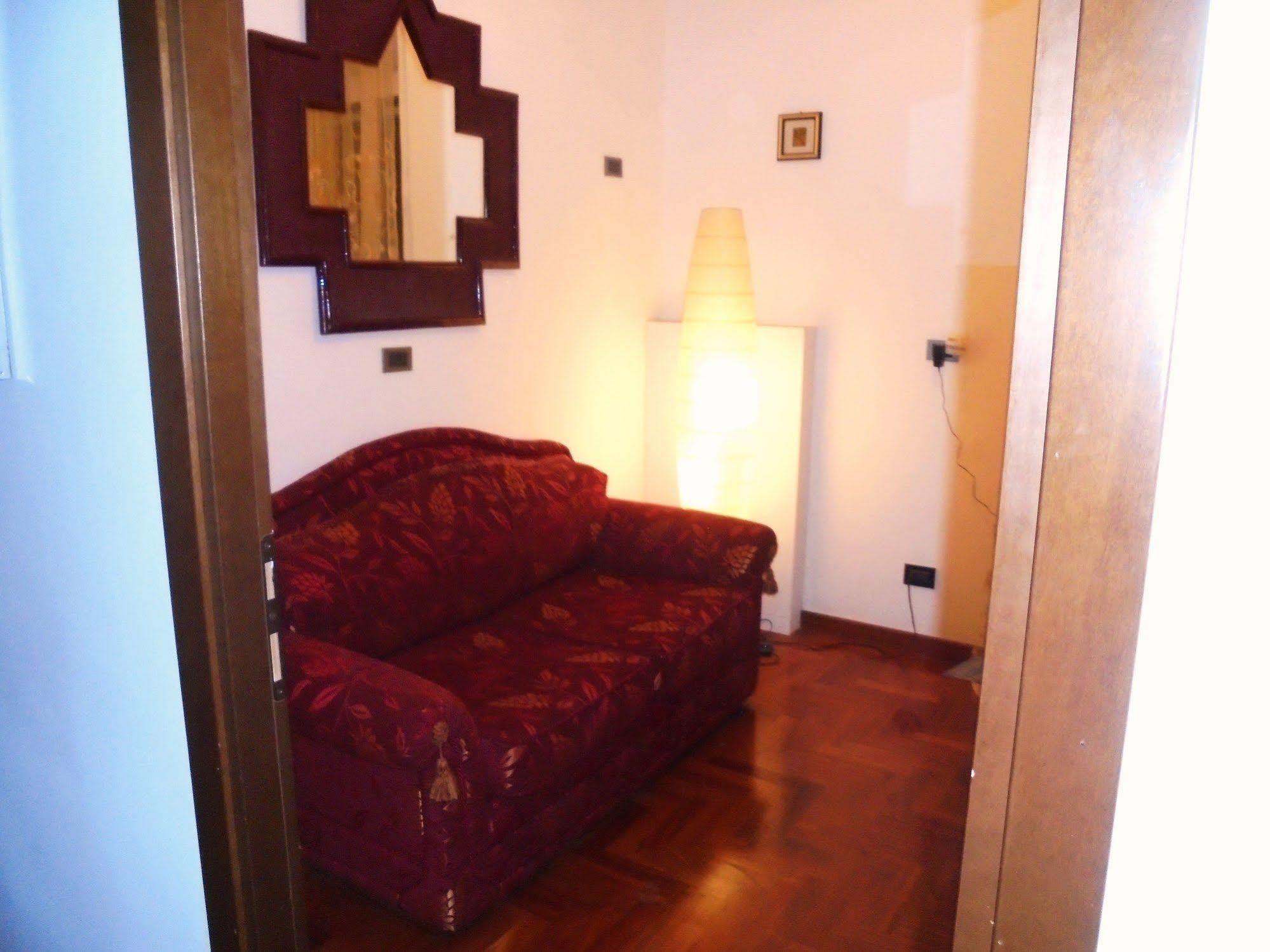 Max House Bed & Breakfast Roma Ngoại thất bức ảnh